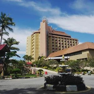 Primula Beach Hotel